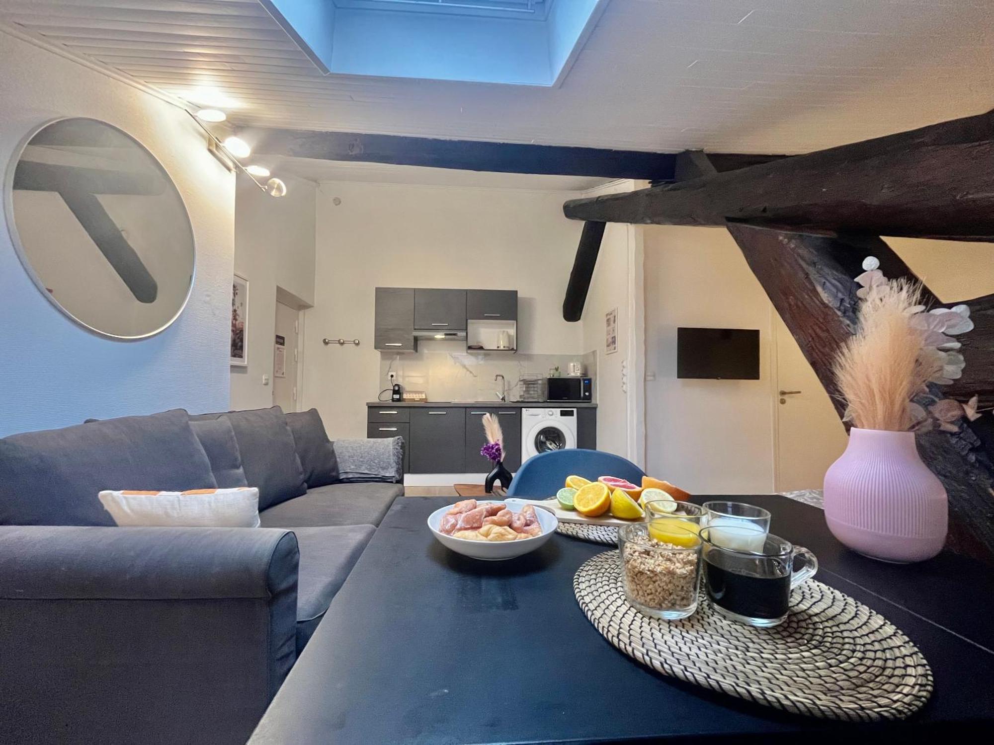 Suite Polka Лион Экстерьер фото